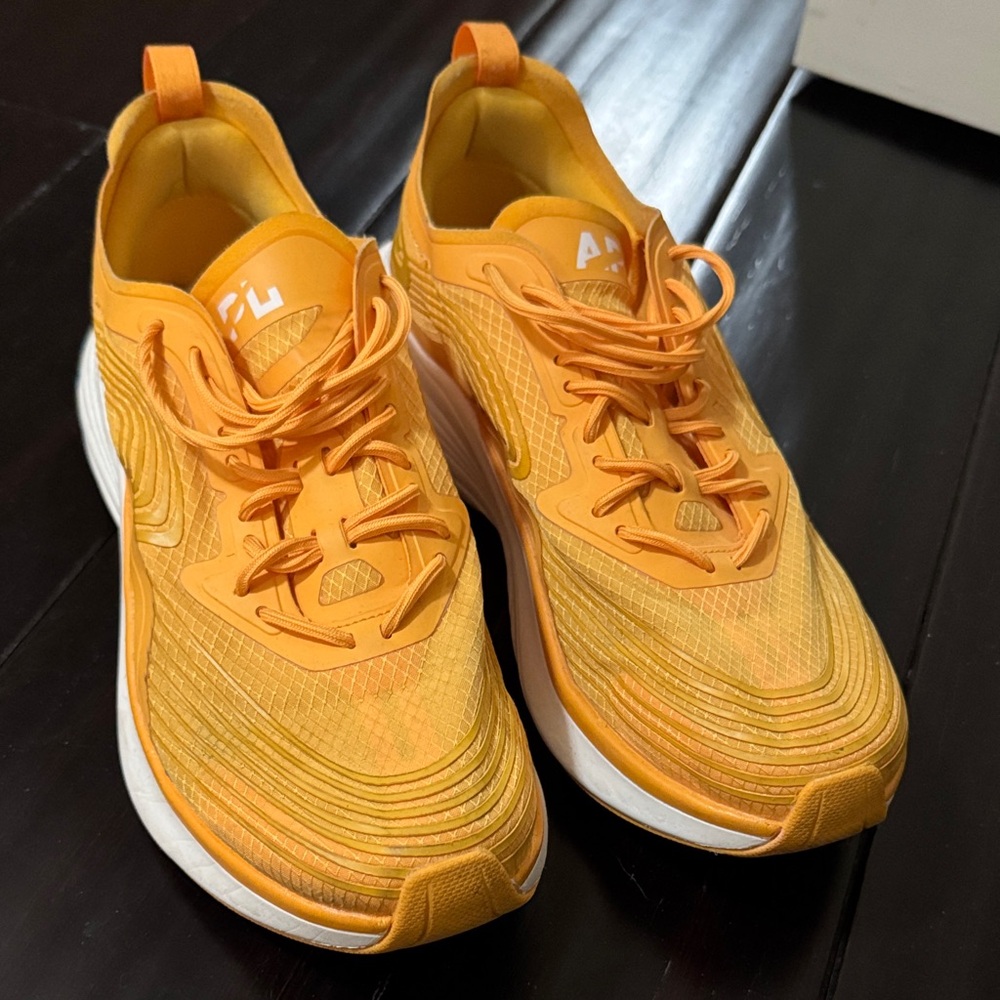 APL Streamline Women's Sneakers